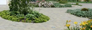 Flower garden – image 11