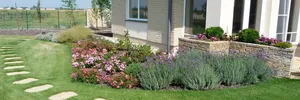 Flower garden – image 5